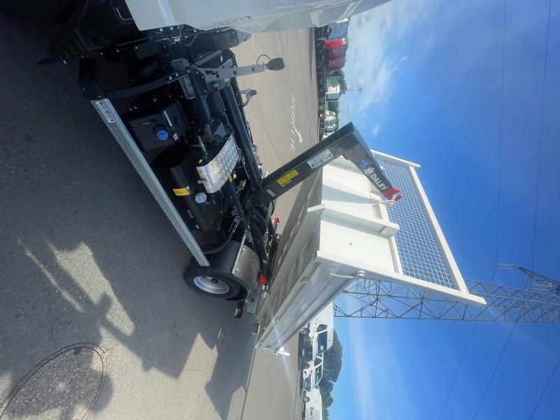 Image FUSO Canter CCb 3C15 Empattement 28