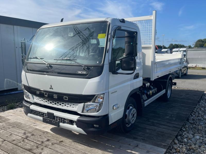 Image FUSO Canter CCb 3C15 Empattement 28