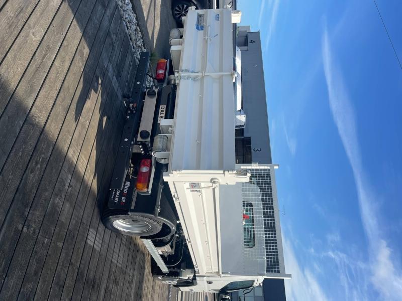 Image FUSO Canter CCb 3C15 Empattement 28