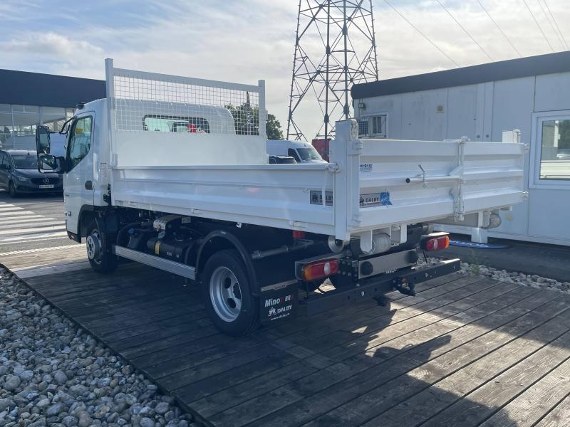 Image FUSO Canter CCb 3C15 Empattement 28