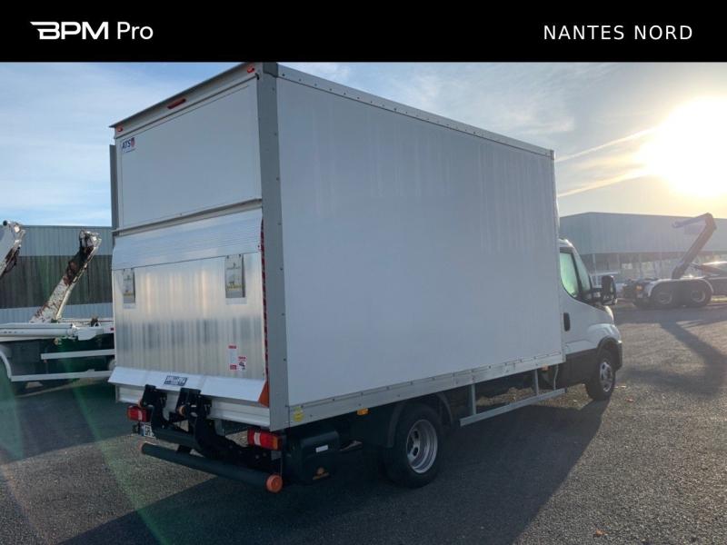 Image IVECO Daily CCb 35-160H / CAISSE & HAYON / 3.0L 160CH / 2023 /