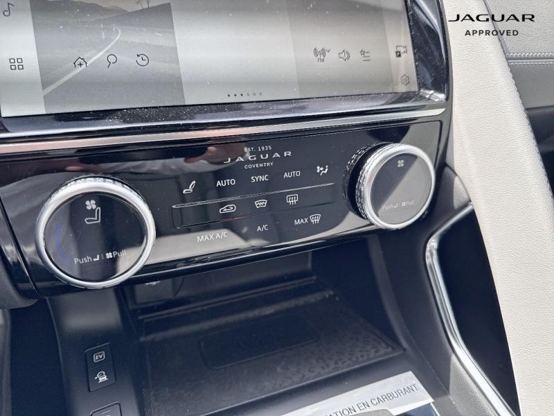 Image JAGUAR E-Pace P300e PHEV 309ch R-Dynamic HSE