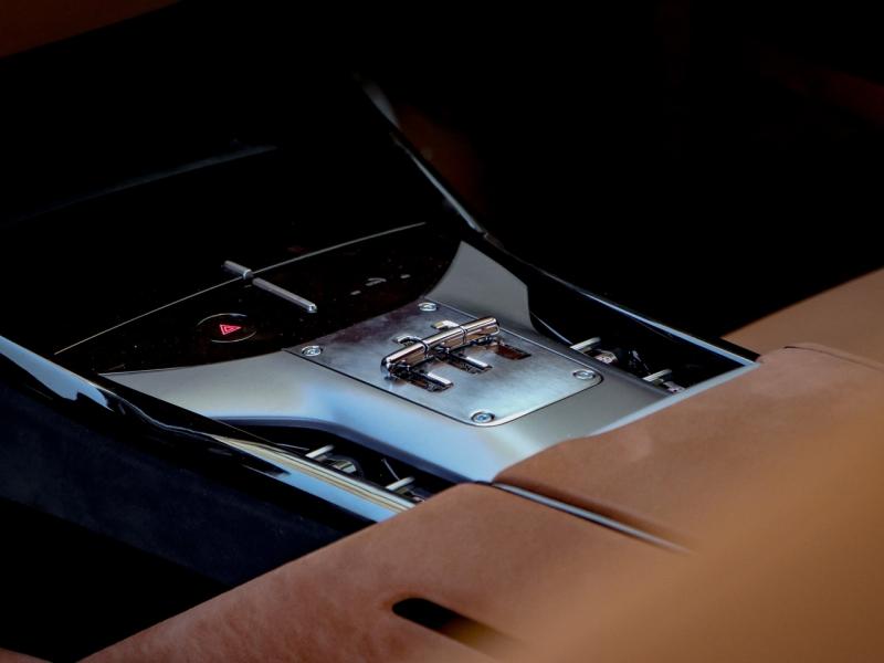 Image FERRARI PUROSANGUE V12