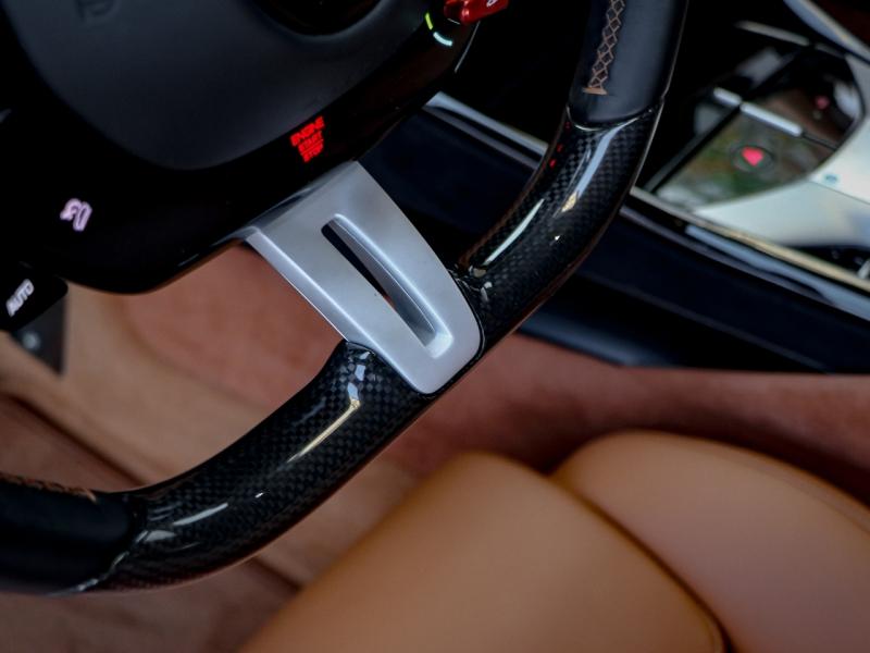 Image FERRARI PUROSANGUE V12