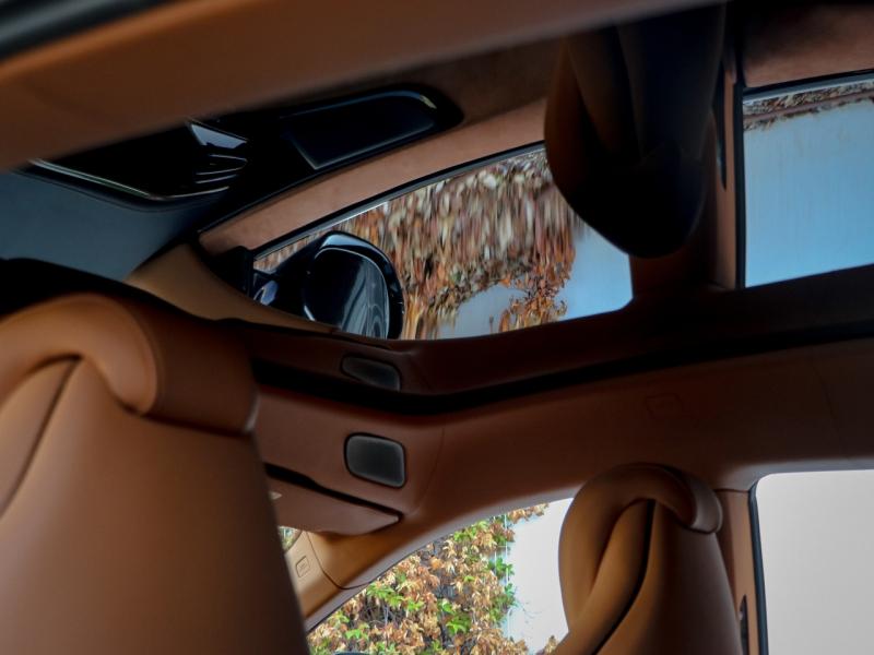 Image FERRARI PUROSANGUE V12