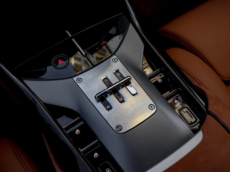 Image FERRARI PUROSANGUE V12