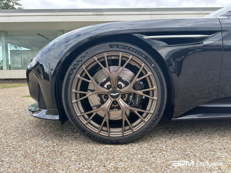 Image ASTON MARTIN Db12 Volante