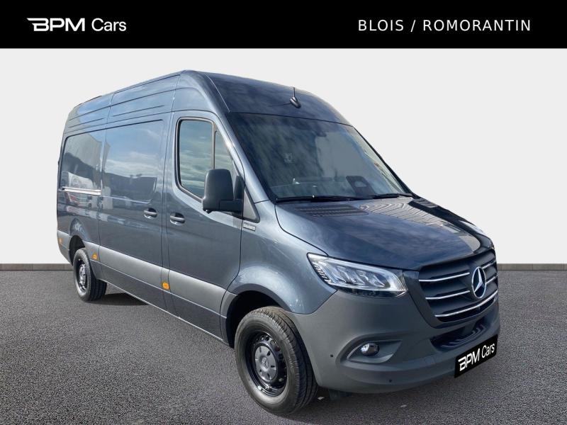 Photo MERCEDES-BENZ Sprinter Fg 317 CDI Pro 9G-Tronic Spécial Edition 30 ANS (52 500 HT)