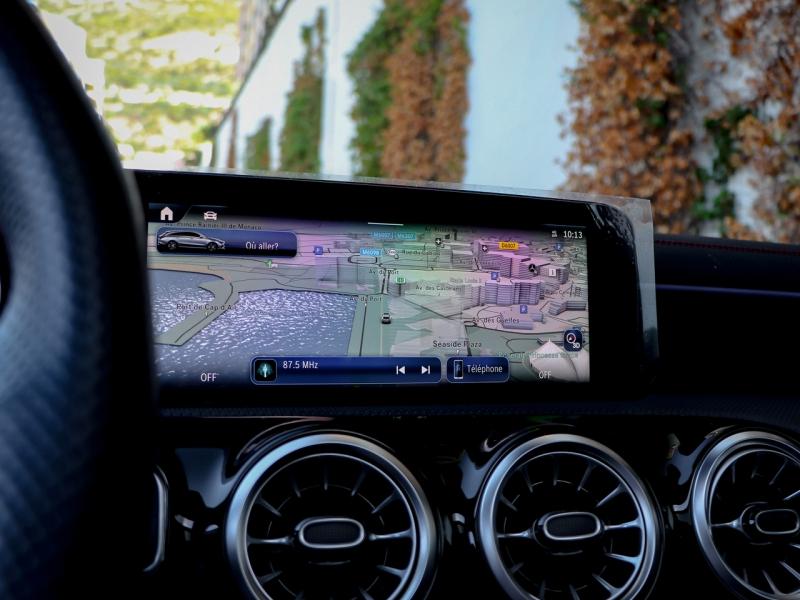 Image MERCEDES-BENZ CLA Shooting Brake 200 d 150ch AMG Line 8G-DCT