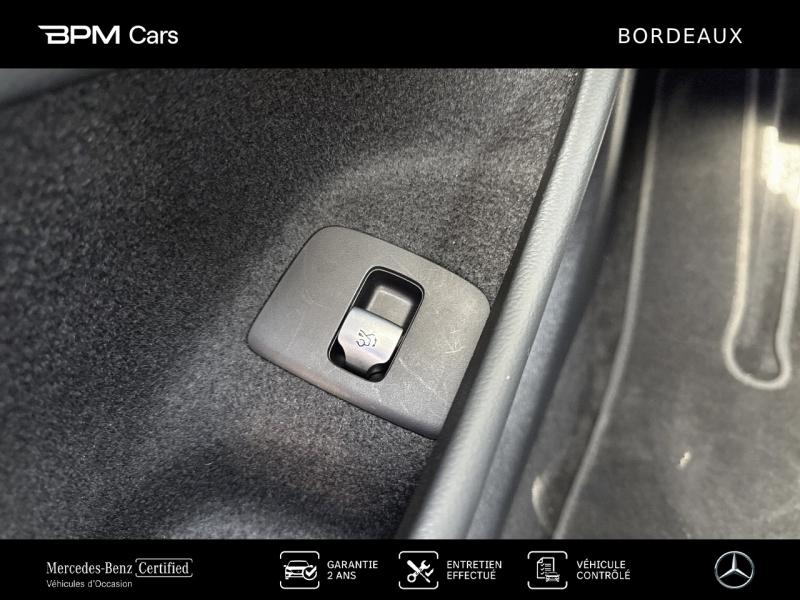 Image MERCEDES-BENZ Classe E 300 d e Hybrid EQ 197+129ch AMG Line 9G-Tronic