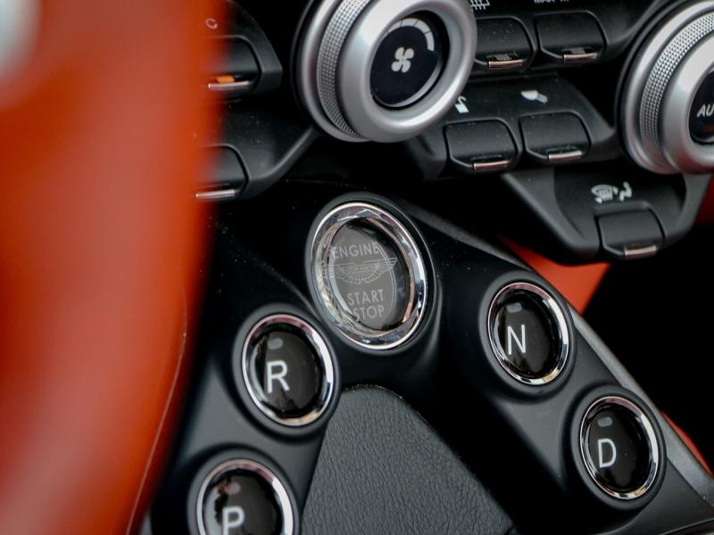 Image ASTON MARTIN V8 Vantage Roadster V8 4.0 510ch BVA