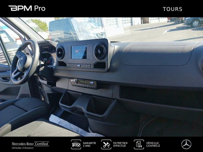 Image MERCEDES-BENZ Sprinter Fg 317 CDI 37 3T5 Pro Propulsion Léger 9G-Tronic