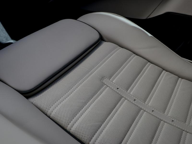 Image FERRARI PUROSANGUE suv