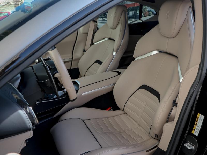 Image FERRARI PUROSANGUE suv