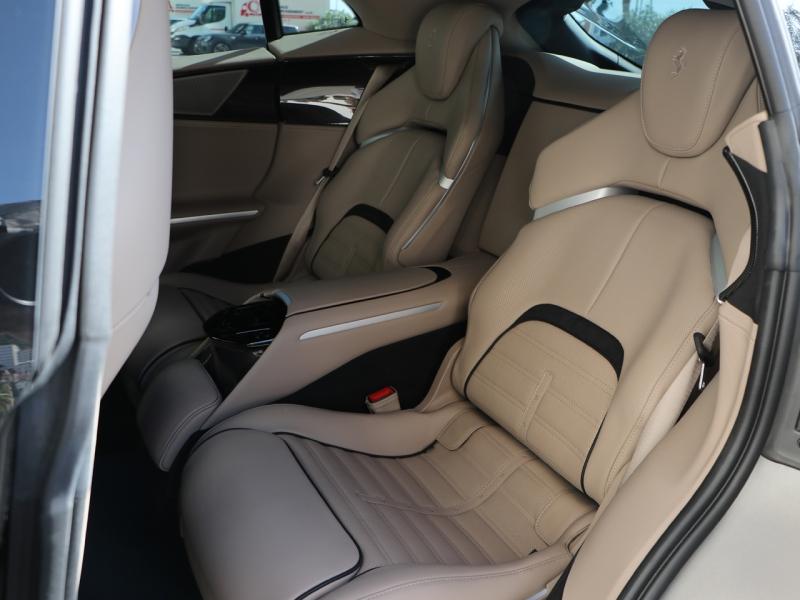 Image FERRARI PUROSANGUE suv