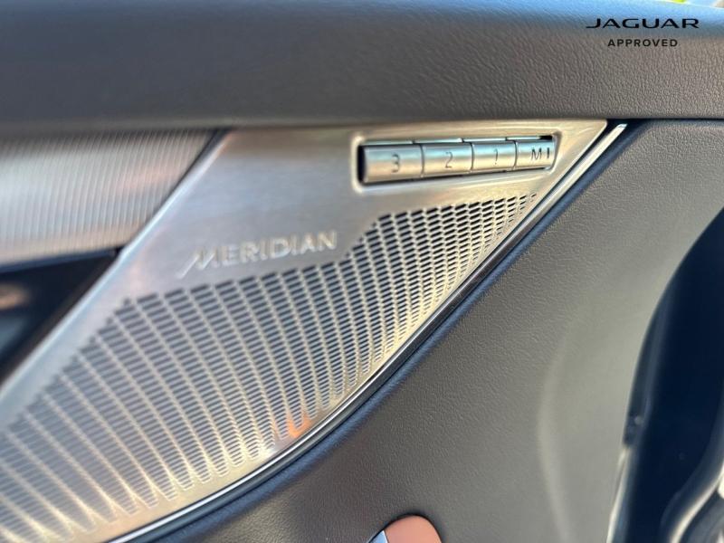 Image JAGUAR F-Pace P400e Plug-in-Hybrid R-Dynamic SE BVA8 AWD
