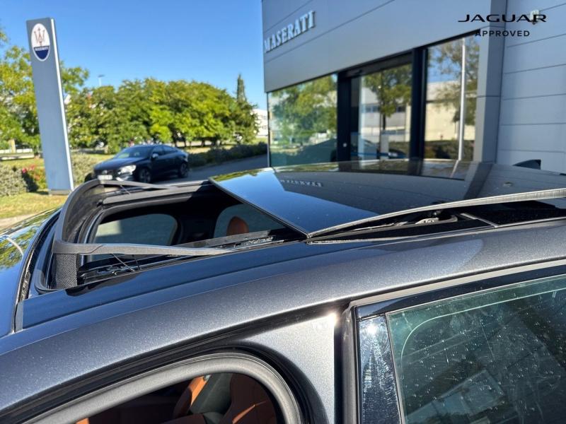 Image JAGUAR F-Pace P400e Plug-in-Hybrid R-Dynamic SE BVA8 AWD