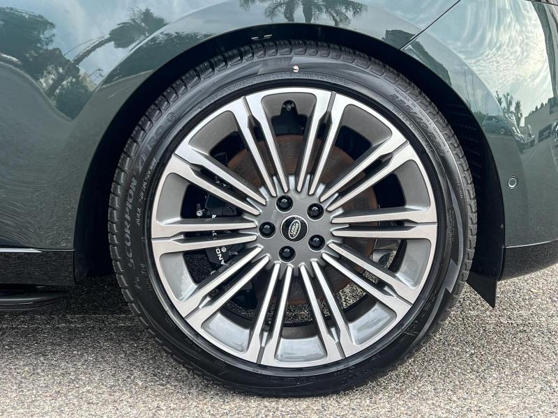 Image LAND-ROVER Range Rover 4.4 P530 530ch Autobiography LWB 7 places