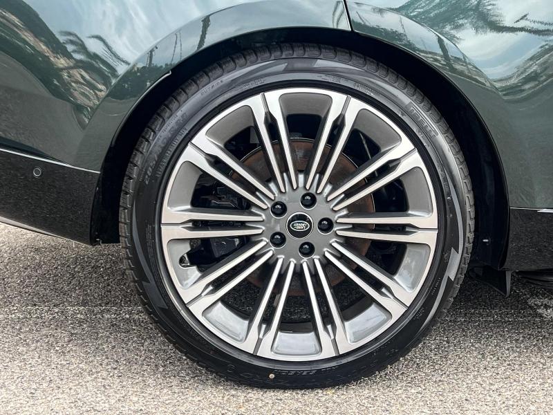 Image LAND-ROVER Range Rover 4.4 P530 530ch Autobiography LWB 7 places