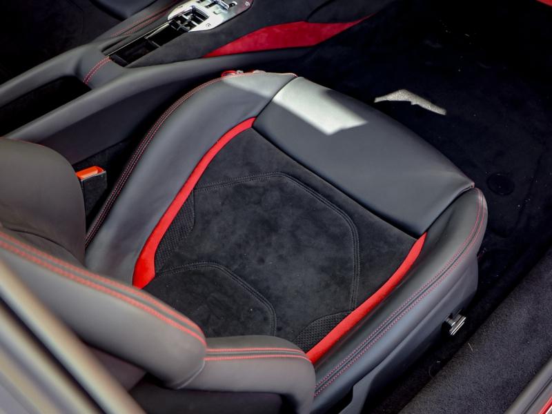 Image FERRARI 296 GTB