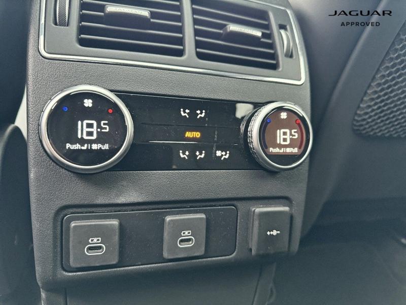 Image JAGUAR F-Pace P400e Plug-in-Hybrid R-Dynamic HSE BVA8 AWD