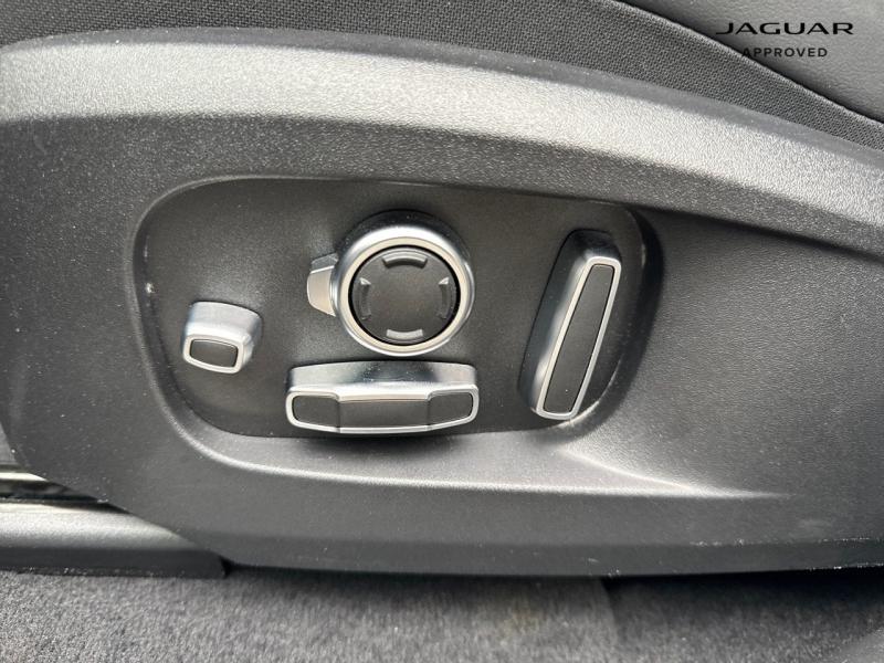 Image JAGUAR F-Pace P400e Plug-in-Hybrid R-Dynamic HSE BVA8 AWD