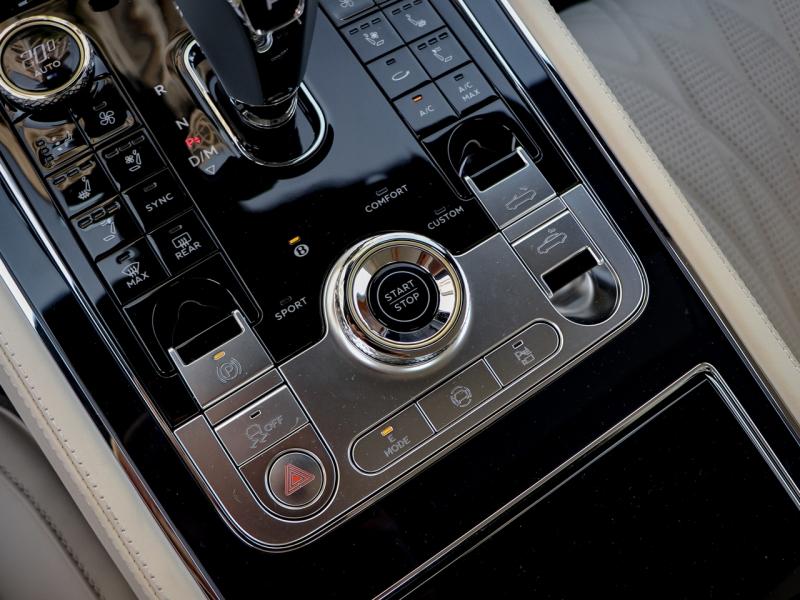 Image BENTLEY CONTINENTAL GTC Azure V8 Hybrid 4.0 680ch