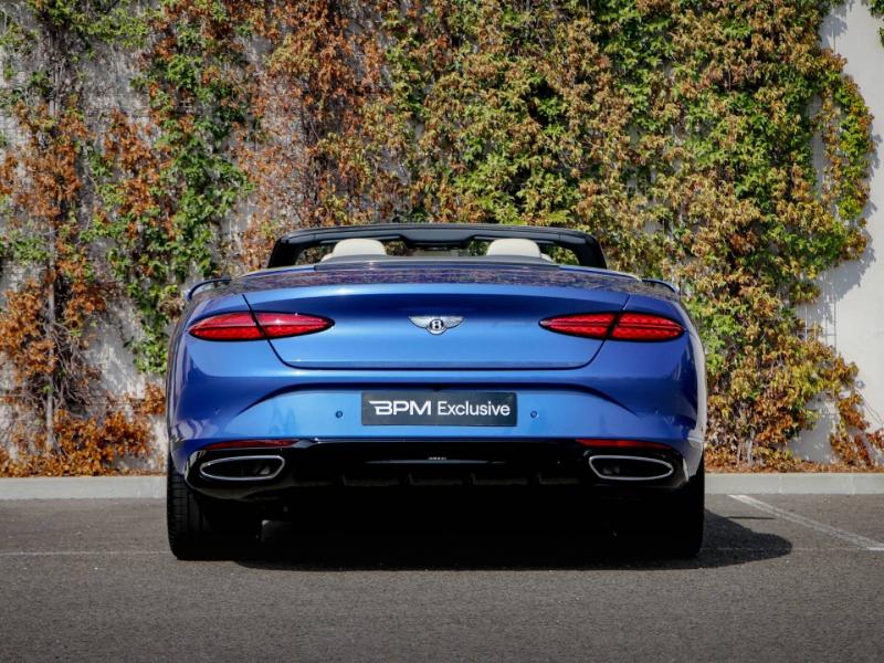 Image BENTLEY CONTINENTAL GTC Azure V8 Hybrid 4.0 680ch