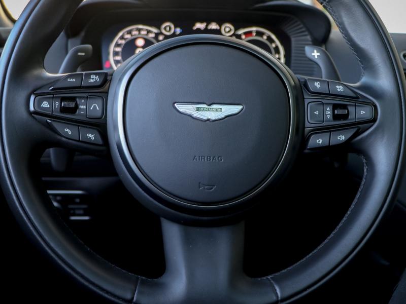 Image ASTON MARTIN DBX 4.0 V8 biturbo 707ch BVA9