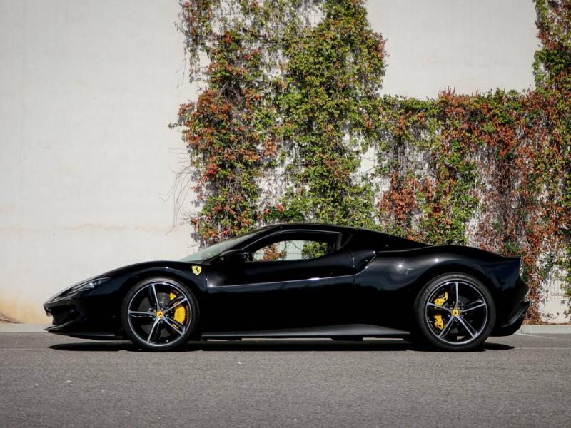 Image FERRARI 296 GTB