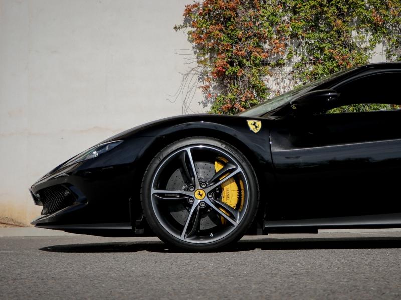 Image FERRARI 296 GTB