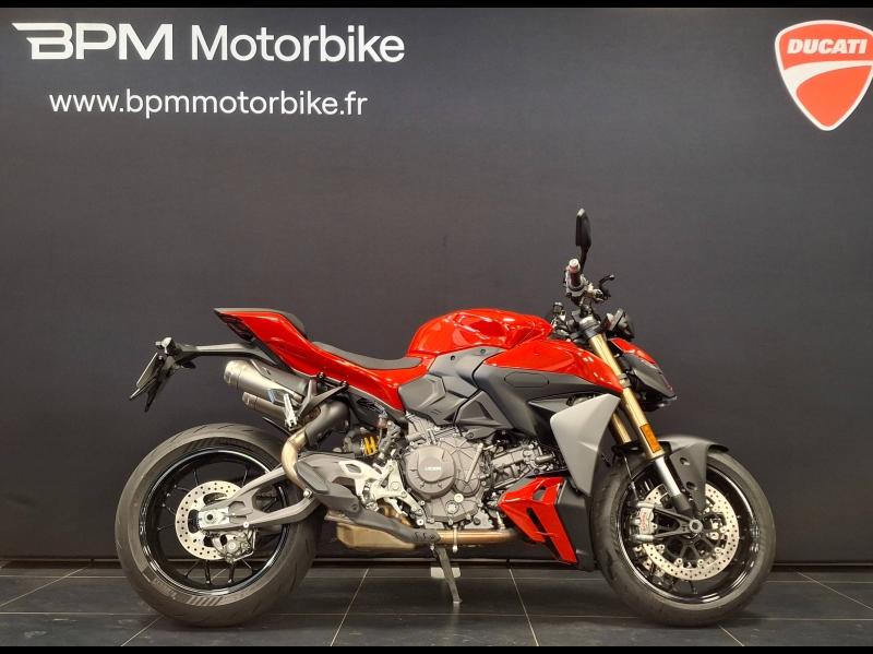 Photo DUCATI Streetfighter 890 Streetfighter V2