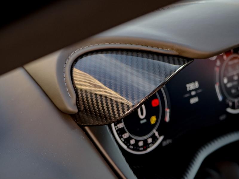 Image ASTON MARTIN DBX 4.0 V8 biturbo 707ch BVA9