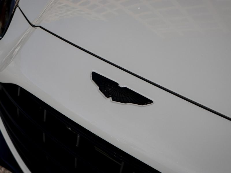 Image ASTON MARTIN DBX 4.0 V8 biturbo 707ch BVA9