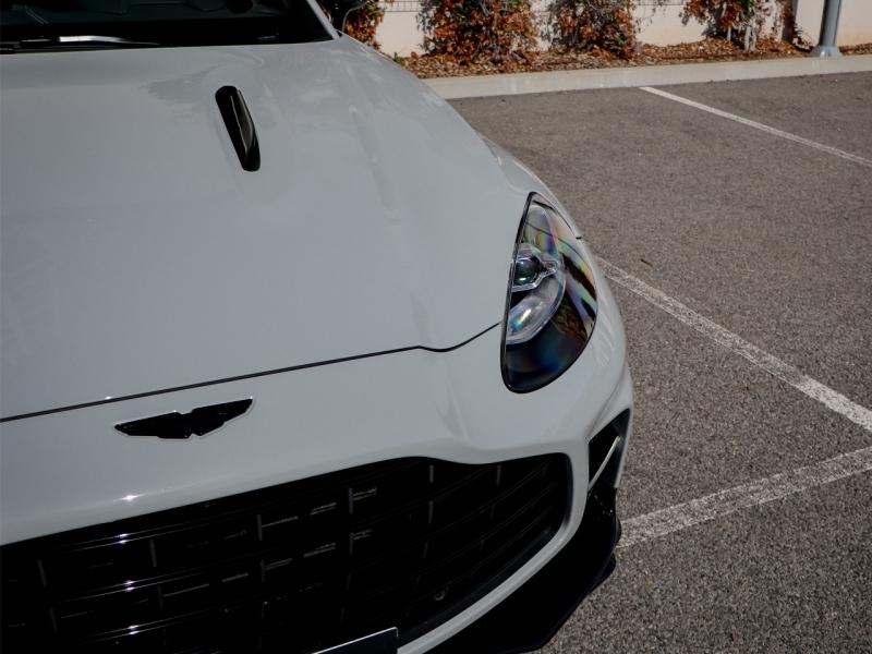 Image ASTON MARTIN DBX 4.0 V8 biturbo 707ch BVA9