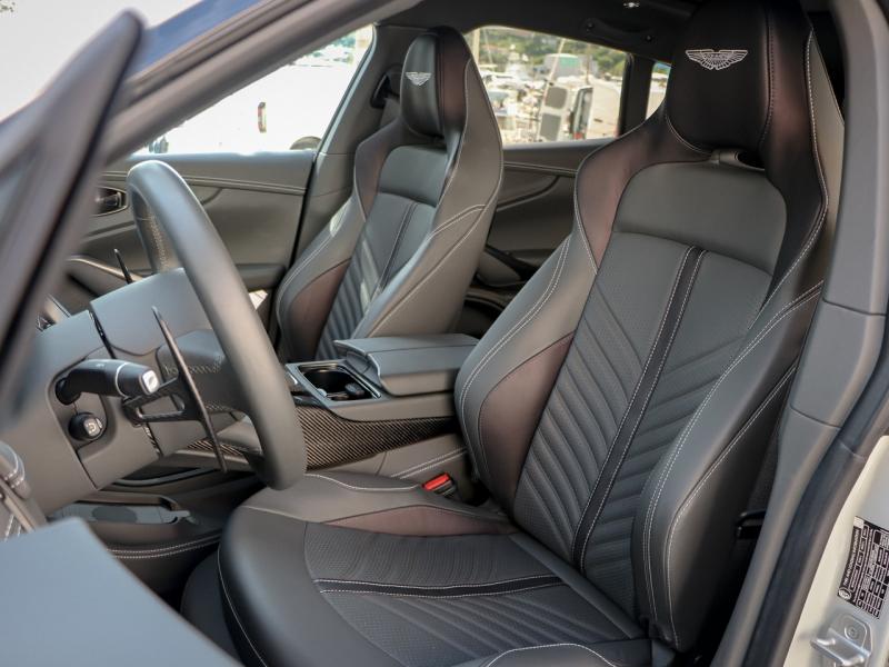 Image ASTON MARTIN DBX 4.0 V8 biturbo 707ch BVA9