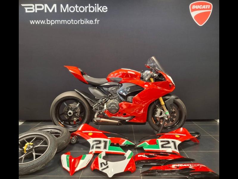 Photo DUCATI Panigale PANIGALE V2 955 TROY BAYLISS PREPARE PISTE   1st Championship 20th Anniversary