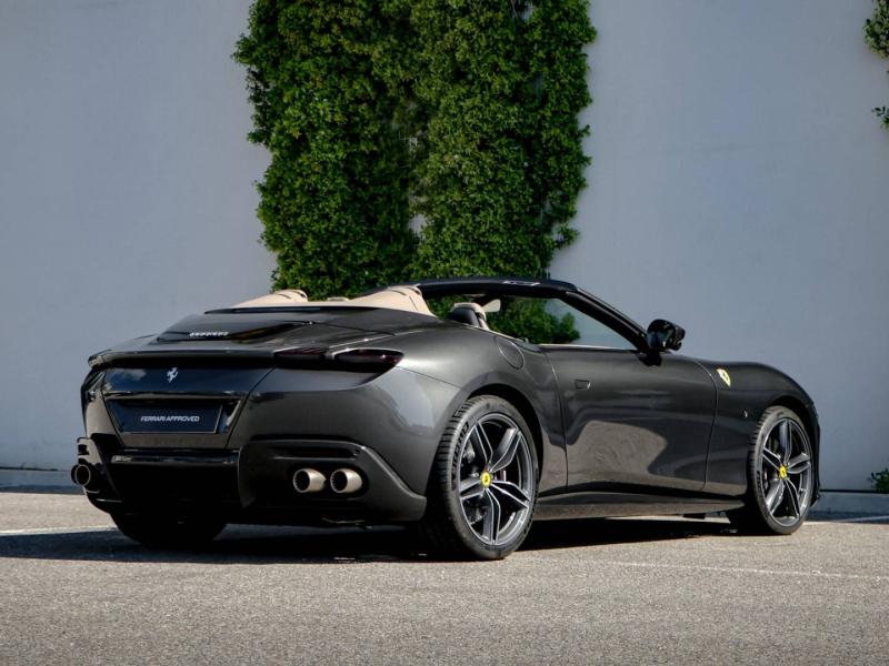 Image FERRARI ROMA SPIDER spider