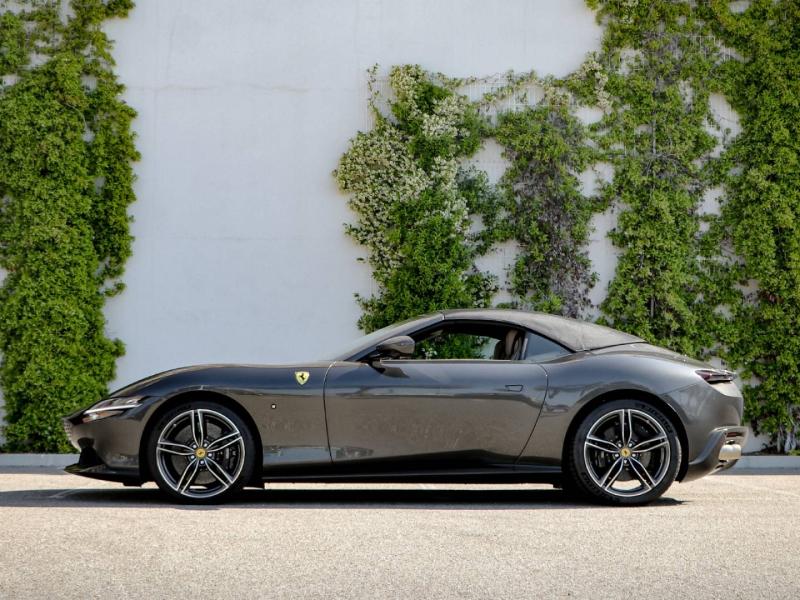 Image FERRARI ROMA SPIDER spider