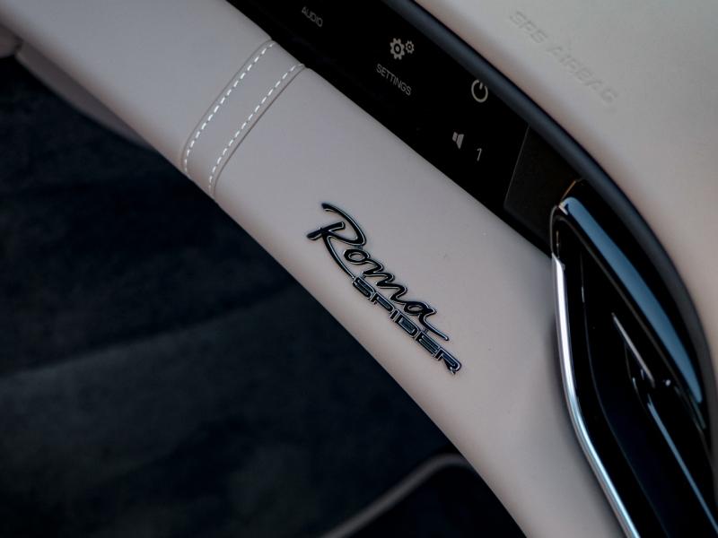 Image FERRARI ROMA SPIDER spider