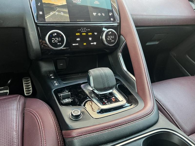 Image JAGUAR E-Pace P300e PHEV R-Dynamic S BVA AWD