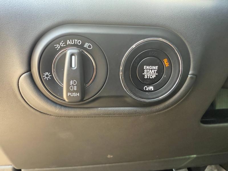 Image MASERATI Levante 3.8 V8 580ch Trofeo