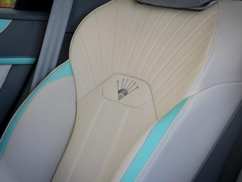 Image BENTLEY BENTAYGA Art Deco Collection V8 4.0 550ch