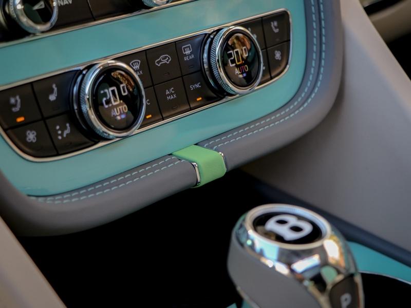 Image BENTLEY BENTAYGA Art Deco Collection V8 4.0 550ch