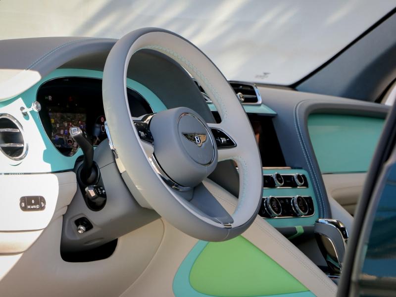 Image BENTLEY BENTAYGA Art Deco Collection V8 4.0 550ch