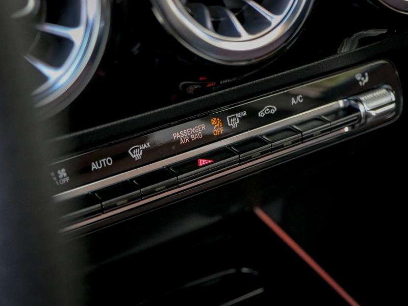 Image MERCEDES-BENZ GLA 200 163ch AMG Line 7G-DCT