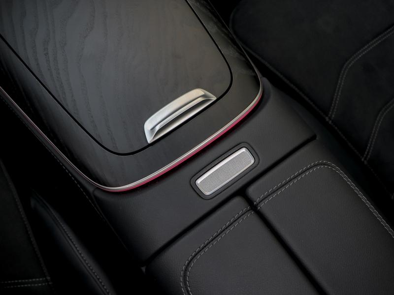 Image MERCEDES-BENZ Classe E 220 d 197+23ch AMG Line 9G-Tronic