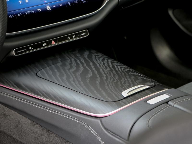 Image MERCEDES-BENZ Classe E 220 d 197+23ch AMG Line 9G-Tronic