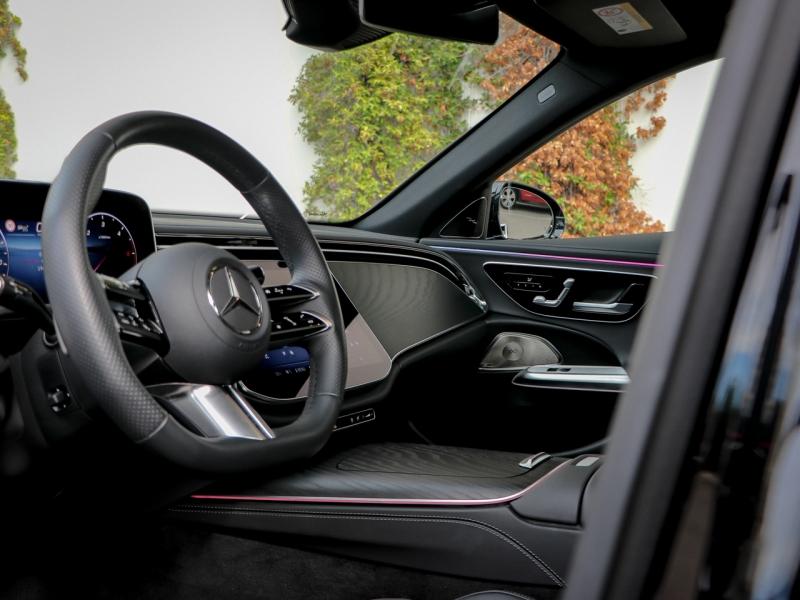 Image MERCEDES-BENZ Classe E 220 d 197+23ch AMG Line 9G-Tronic