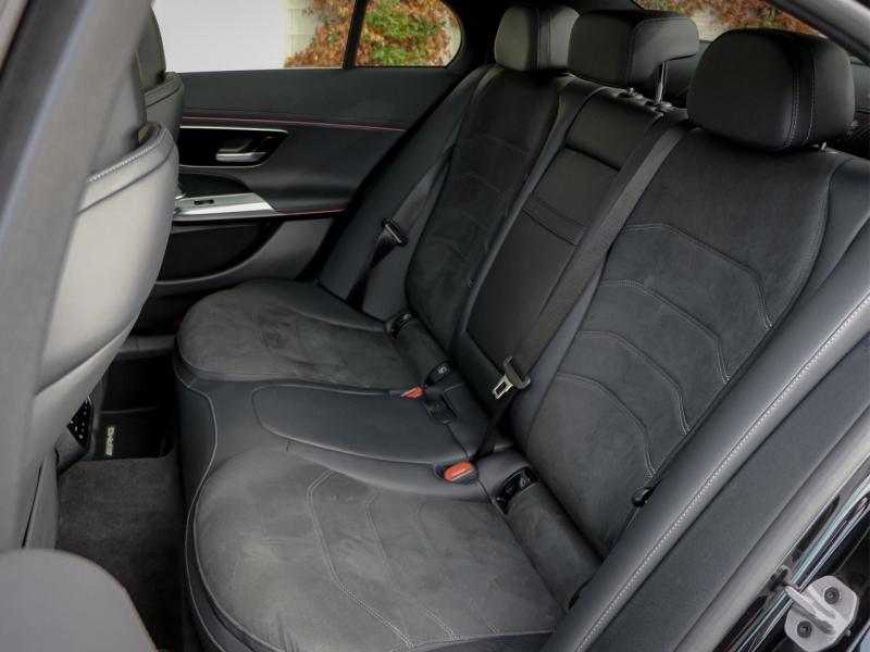 Image MERCEDES-BENZ Classe E 220 d 197+23ch AMG Line 9G-Tronic